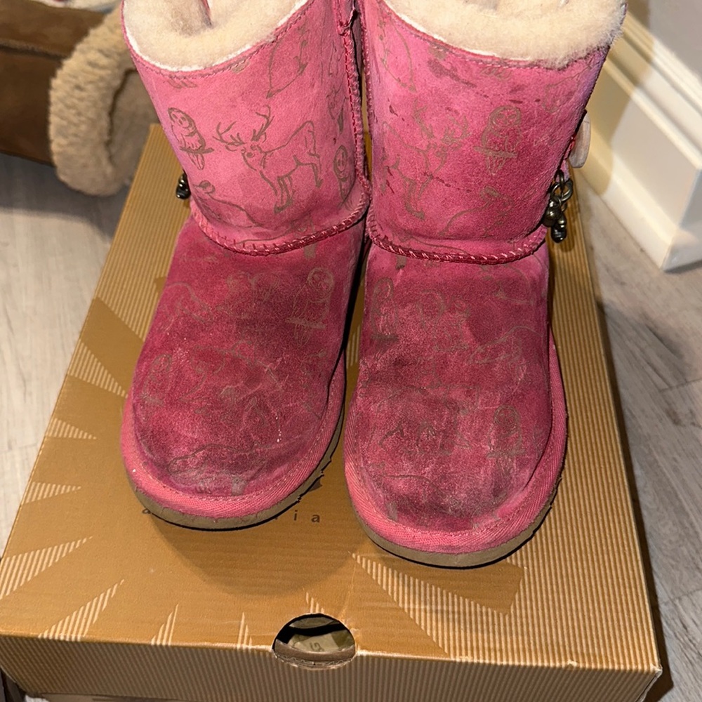 Girls Ugg boots